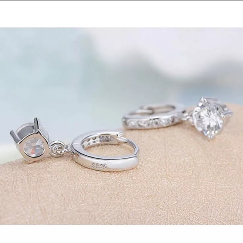 SOLITAIRE 925 SILVER DIAMOND DROP HOOP EARRINGS, NICE EARRINGS, CUTE EARRINGS - Picture 6 of 7